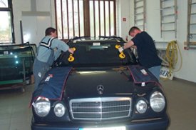 Autoglasscheiben schnell und preiswert repariert